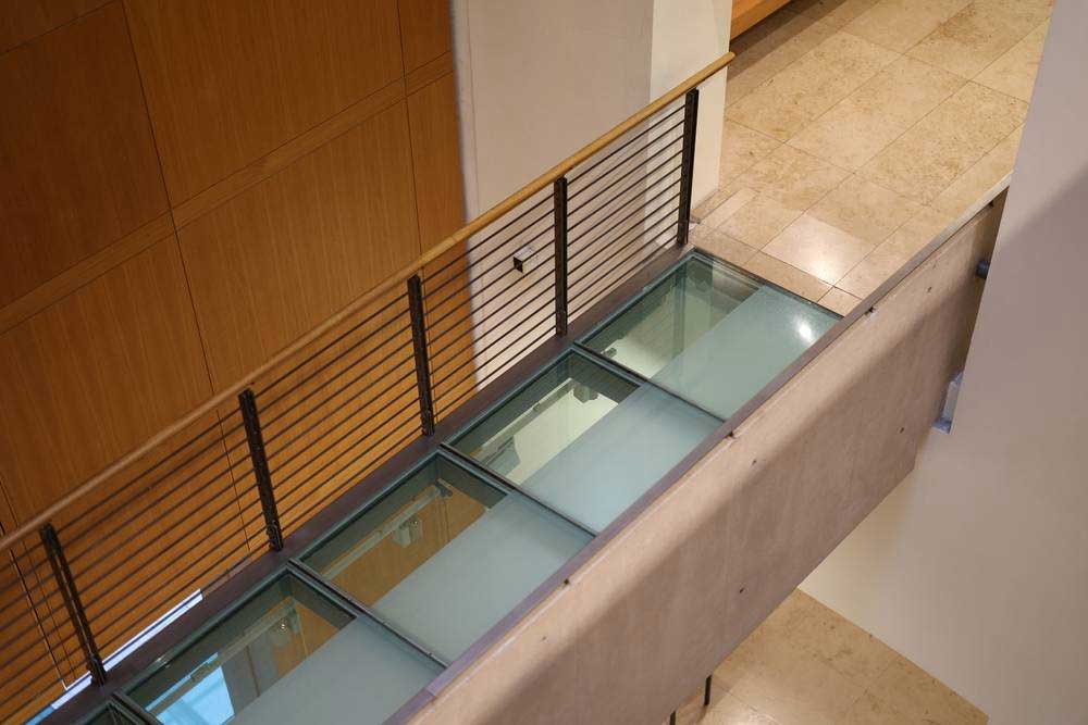 járható üvegfödém